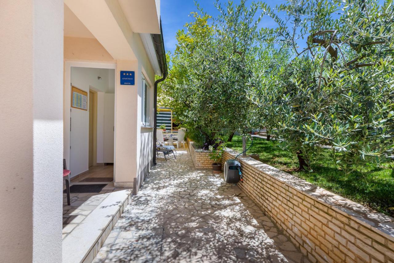 Apartments Hortensia Пула Екстериор снимка
