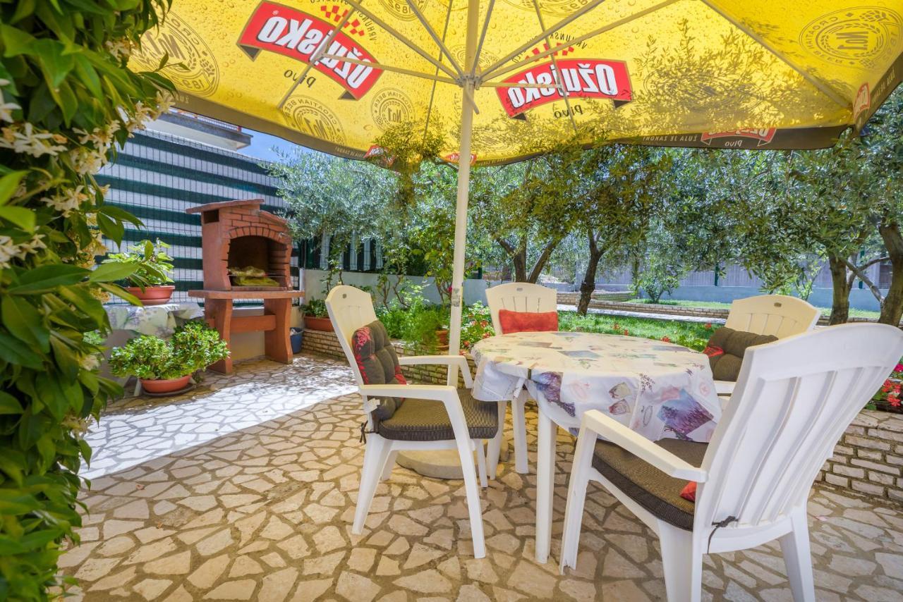 Apartments Hortensia Пула Екстериор снимка
