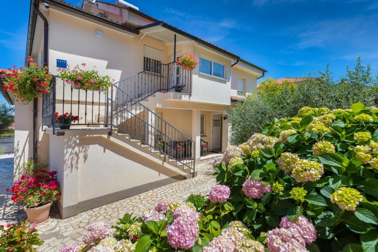 Apartments Hortensia Пула Екстериор снимка
