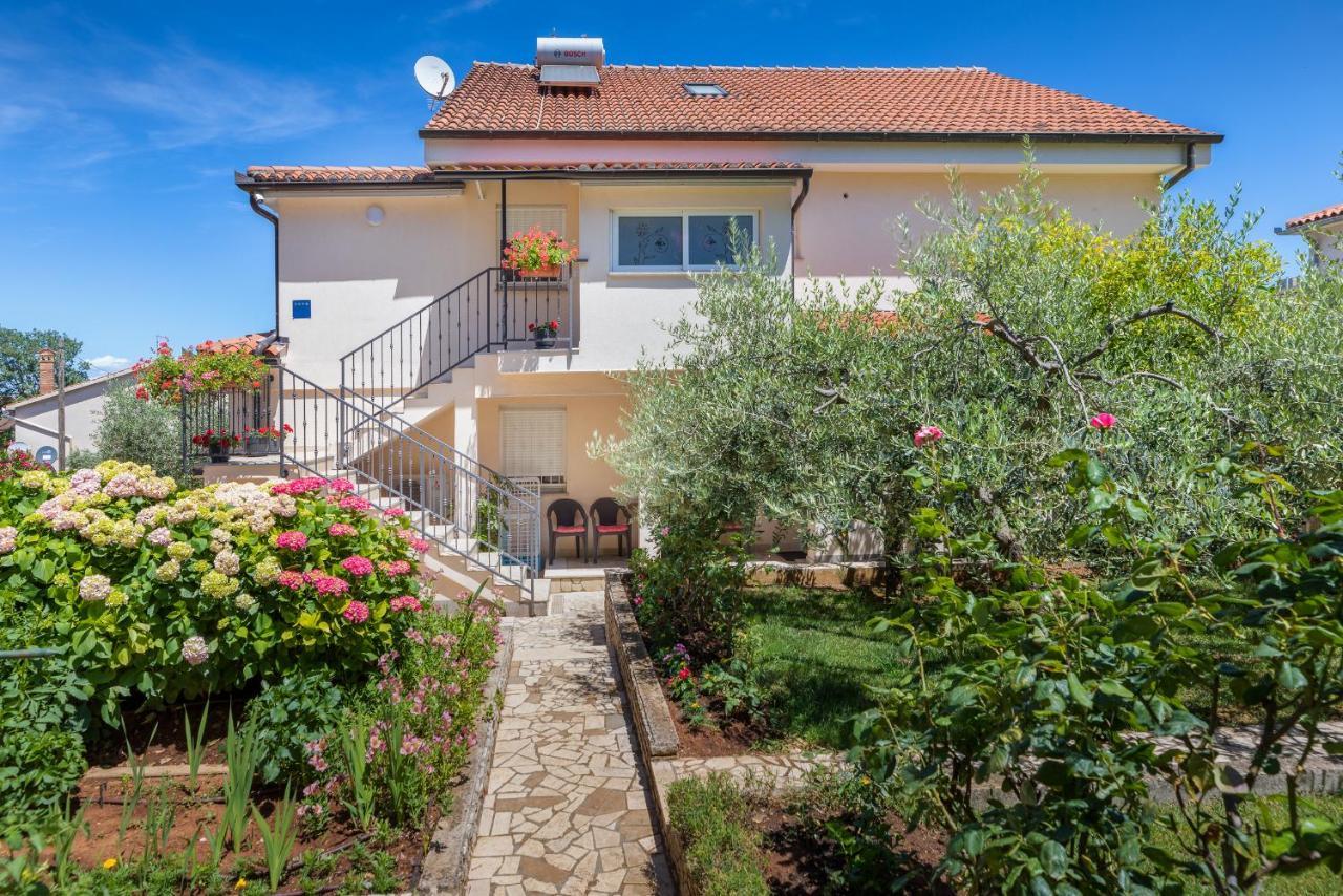Apartments Hortensia Пула Екстериор снимка