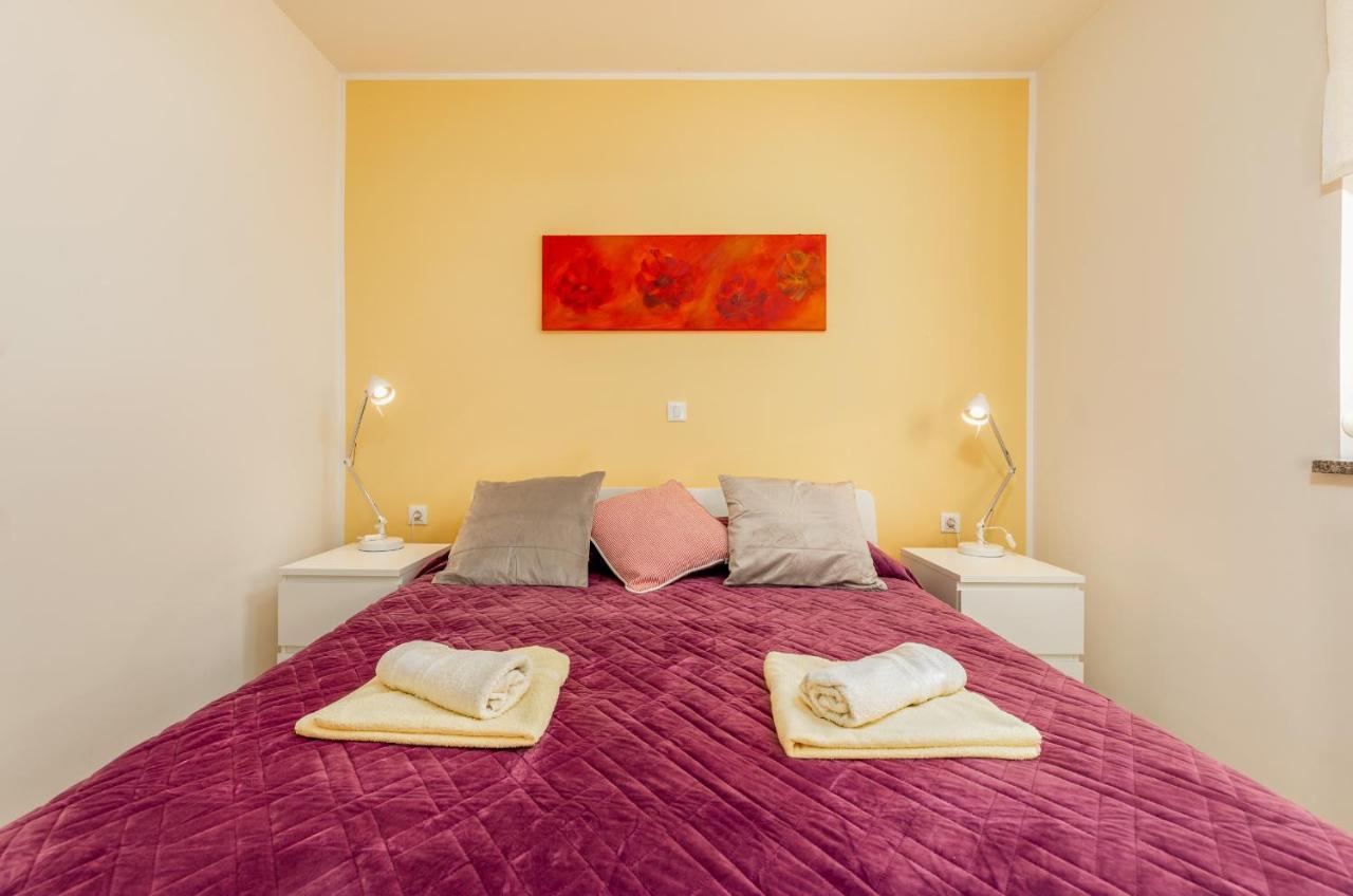 Apartments Hortensia Пула Екстериор снимка
