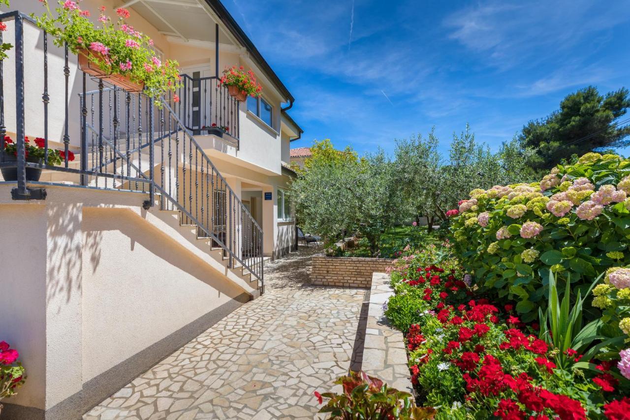 Apartments Hortensia Пула Екстериор снимка