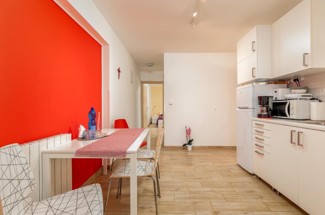 Apartments Hortensia Пула Екстериор снимка