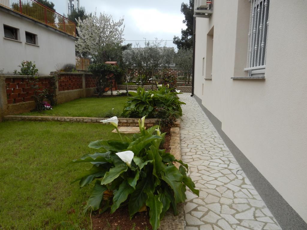 Apartments Hortensia Пула Екстериор снимка